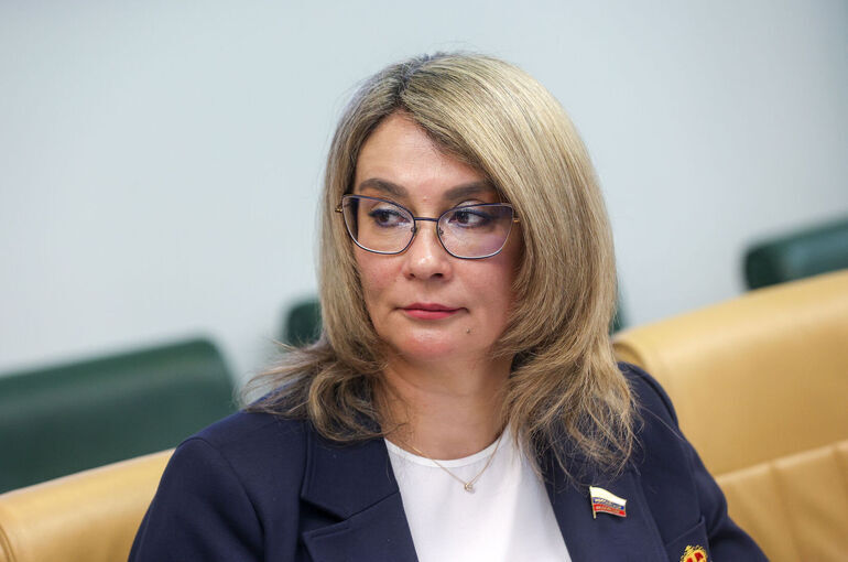 Сенатор Косихина предложила проводить уроки на свежем воздухе для всех школьников
