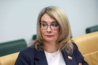 Сенатор Косихина предложила проводить уроки на свежем воздухе для всех школьников
