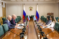 Сенатор Карасин: РФ настроена активизировать парламентское взаимодействие с Уругваем