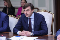 ТАСС: Депутаты предложили Кравцову внедрить спецсчета на оплату нужд школ