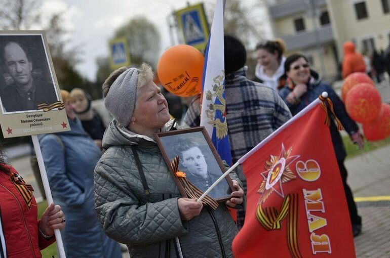 Посольство РФ потребовало от ФРГ отменить запрет на символику Победы 8 &mdash; 9 мая