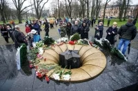 В Латвии потушили единственный оставшийся в странах Балтии Вечный огонь