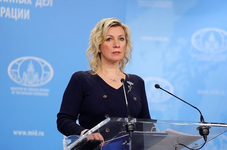 Захарова назвала позором запрет в ФРГ советской и российской символики