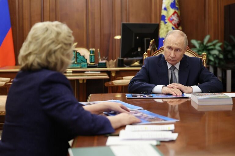 Путин назвал важным вопрос регистрации переехавших с Украины и получивших паспорт
