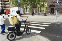 Сенатор Шейкин: Для курьеров на электровелосипедах нужны понятные и единые правила