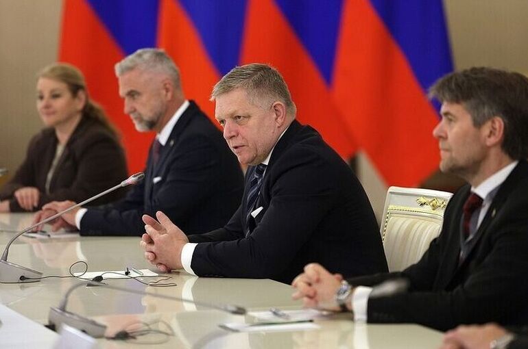Фицо допустил правдивость слухов о наркозависимости Зеленского