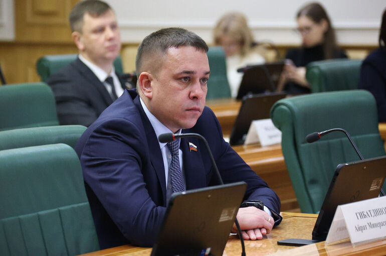 Сенатор Гибатдинов предложил отменить лимит на бесплатную кредитную историю
