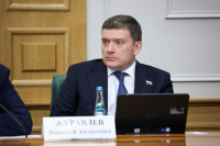 Сенатор Журавлев: Совфед будет держать на контроле вопрос регулирования метанола