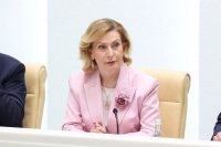 Сенатор открыла в Мосгордуме выставку «Герои России в литературных произведениях»