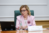 Сенатор Святенко рассказала о региональных практиках по снижению репродуктивных рисков
