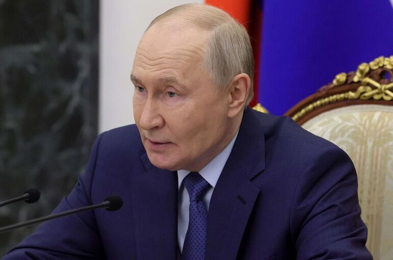 Путин назвал институт парламентаризма чрезвычайно важным в системе госуправления