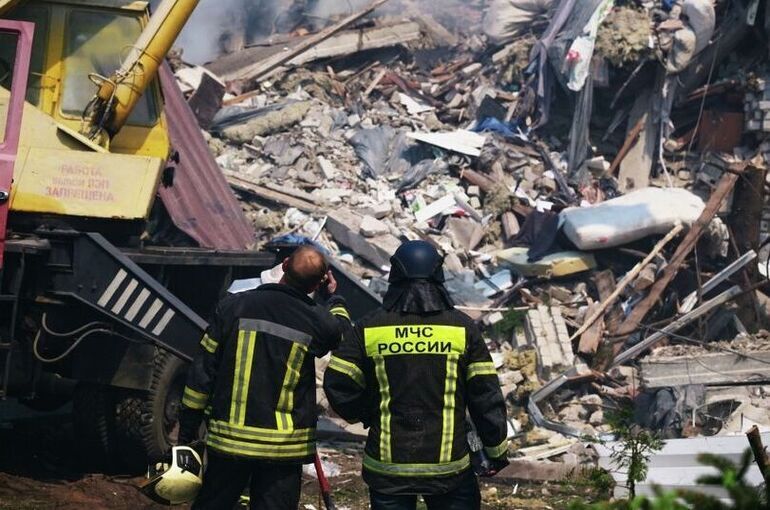 Пасечник: Под завалами общежития в Старобельске могут оставаться 15 человек