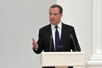 Медведев: Пашинян выбрал курс на разрыв отношений с Россией