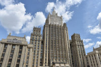 МИД: Россия рекомендует иностранцам как можно скорее покинуть Киев