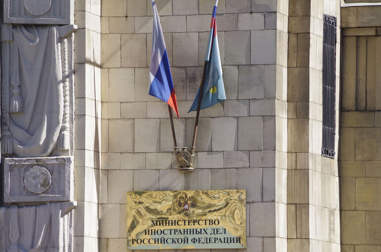 МИД России заявил о начале системных ударов по объектам ВПК в Киеве