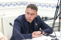 Сенатор Гибатдинов призвал снять возрастные ограничения для патриотического кино