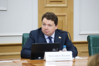 Сенатор Шендерюк-Жидков назвал ключевые причины укрепления рубля