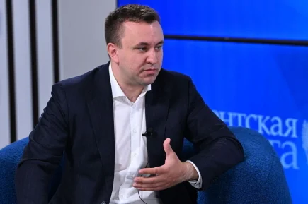 В Объединении пассажиров рассказали, как выгодно купить билет на поезд и самолет