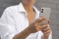 Глава «Ростелекома» назвал Apple врагом после удаления «Макса» из App Store