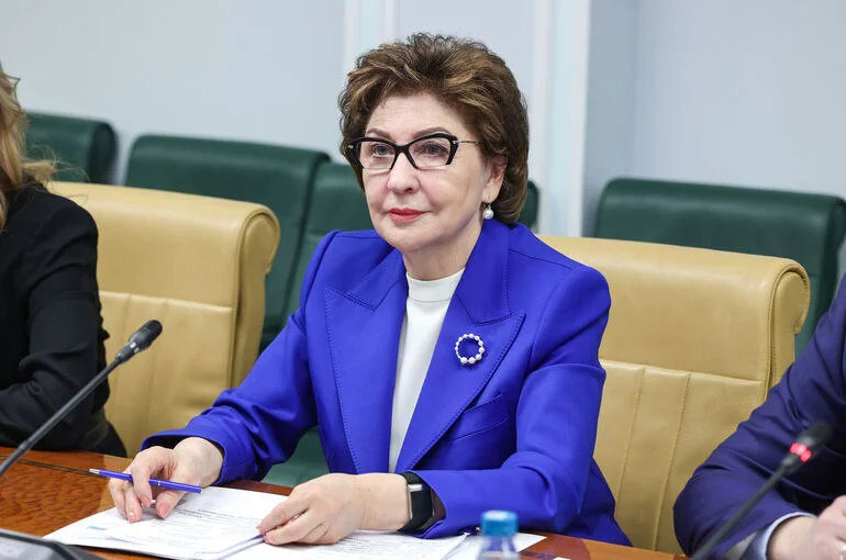 Сенатор Карелова: Сокращение списка неженских профессий продиктовано временем