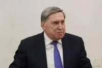 Ушаков сообщил о встрече Путина со Шредером