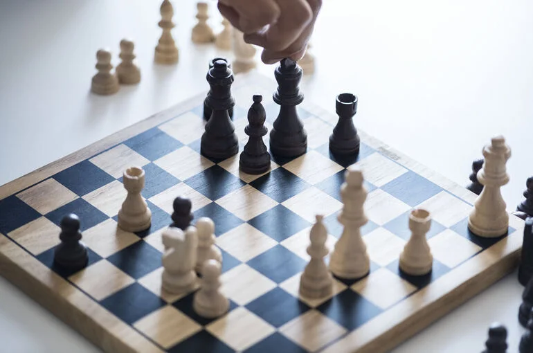 FIDE временно приостановила членство Федерации шахмат России
