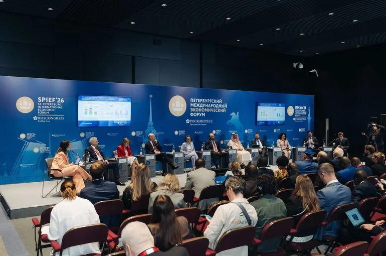 РАПУ провела ключевую панельную сессию ПМЭФ-2026 о глобальной продовольственной безопасности