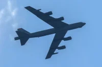 В Калифорнии разбился стратегический бомбардировщик B-52