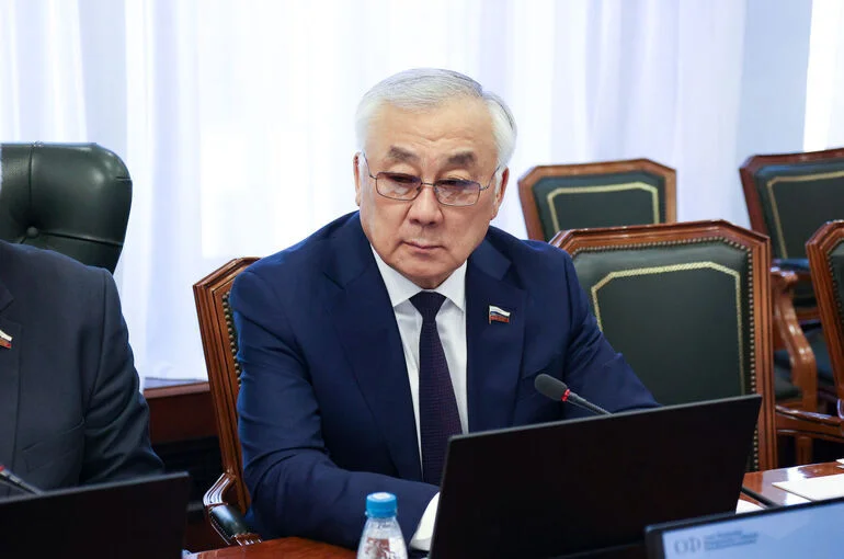Сенатор Жамсуев назвал Монголию важным экономическим партнером России в Азии
