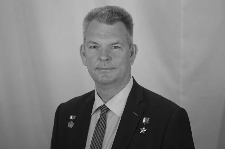 Володин выразил соболезнования родным и близким депутата Самокутяева