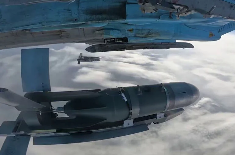 Армия России поразила энергообъекты ВСУ под Киевом и Полтавой
