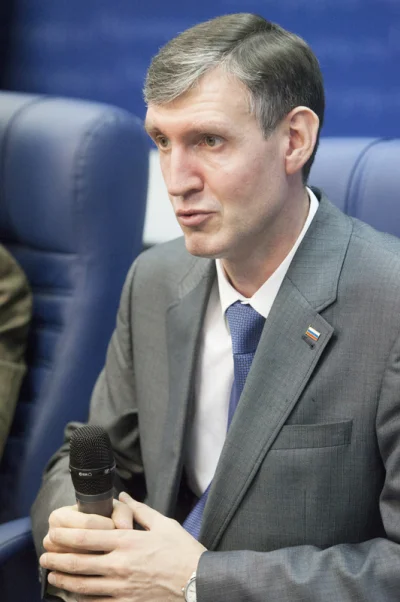 Денис Кирис рассказал о благотворительном туре актёров театра и кино по малым городам России