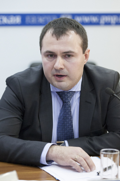 Олег Нилов рассказал о законопроекте, предлагающем депортировать мигрантов за фальшивые документы