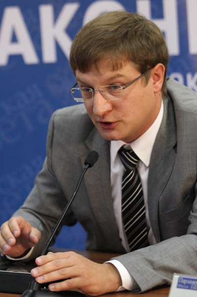 Илья Костунов