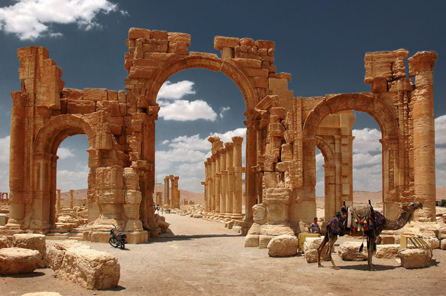 Знаменитой Триумфальной арки Пальмиры больше нет