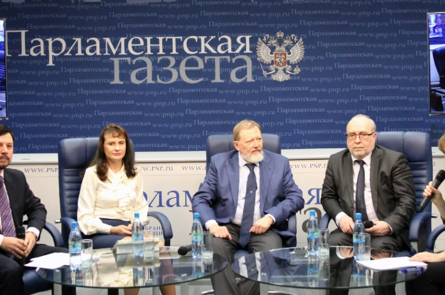 Эксперты: Превращение рубля в мировую резервную валюту займёт десятилетия