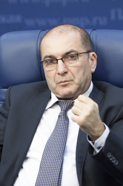 Гарегин Тосунян: Банки не заинтересованы в ограничении рынка кредитов