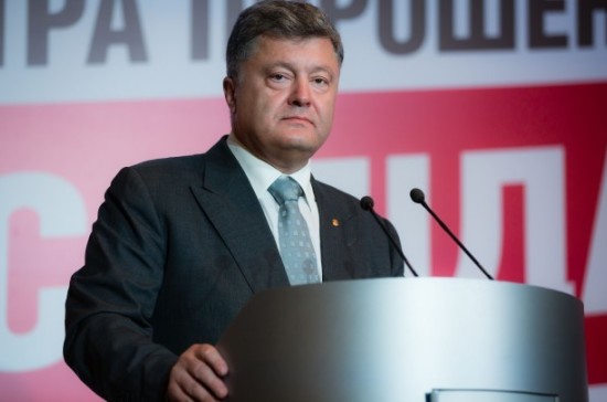 В Совфеде назвали стратегической ошибкой Порошенко указ о тайном военном сотрудничестве Украины