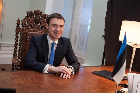Под лидером правящей партии Эстонии зашаталось кресло премьера