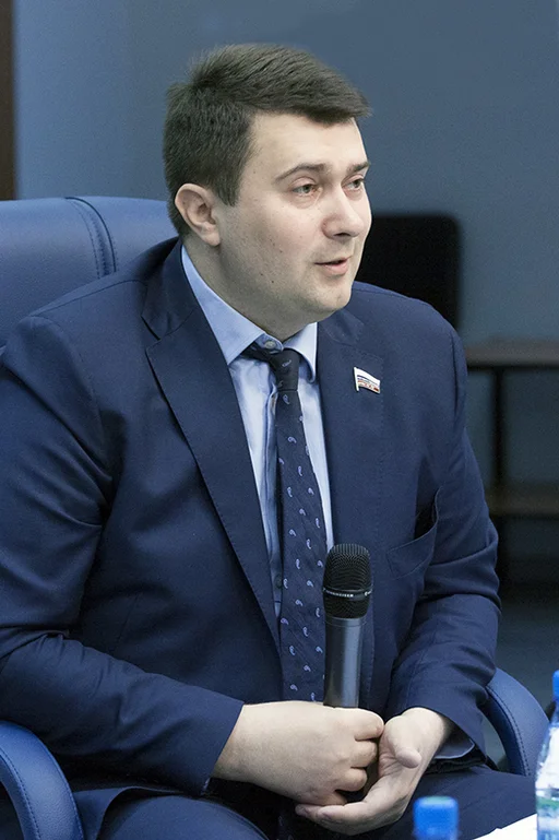 Член Комитета Государственной Думы по природным ресурсам,природопользованию и экологии Олег Лебедев
