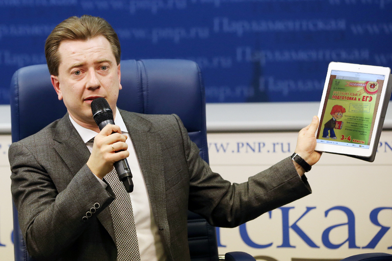 Первый заместитель Председателя Комитета Государственной Думы по образованию Владимир Бурматов