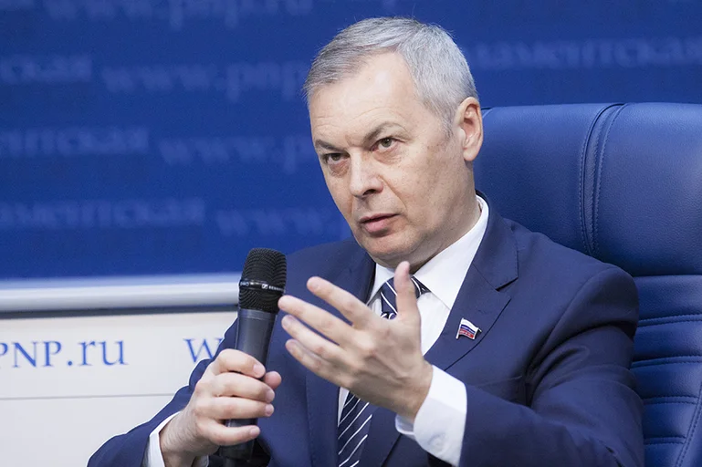 Заместитель председателя Комитета Госдумы по делам общественных объединений и религиозных организаций Александр Тарнавский