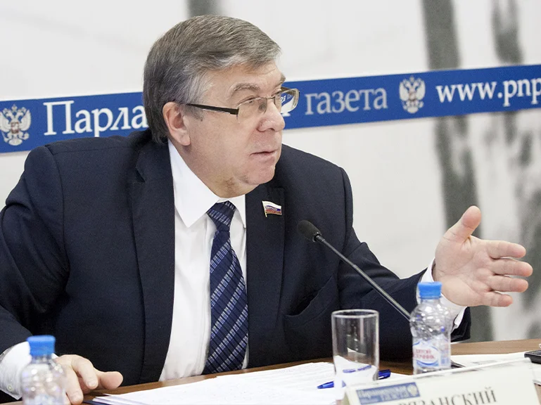 Председатель Комитета Совета Федерации по социальной политике Валерий Рязанский