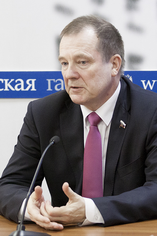 Первый заместитель председателя Комитета Совета Федерации по федеративному устройству, региональной политике, местному самоуправлению и делам Севера Сергей Катанандов