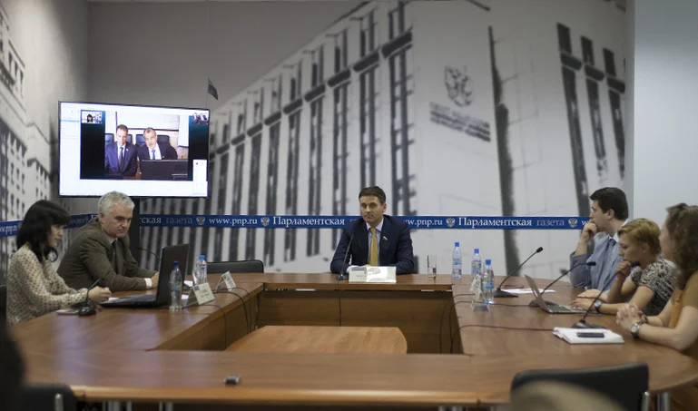 видеомост Москва-Калининград: Лесопарковый комплекс страны: охрана, контроль и помощь общественности