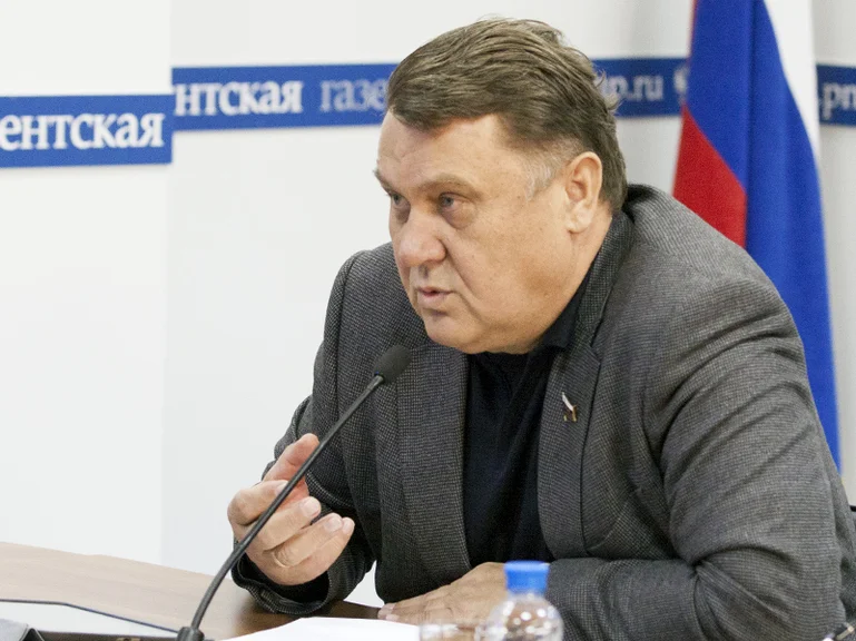 Член Комитета Совета Федерации по обороне и безопасности Валерий Шнякин 