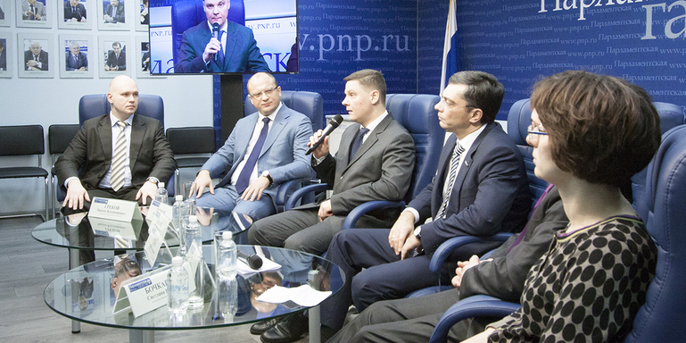 Участники пресс-конференции