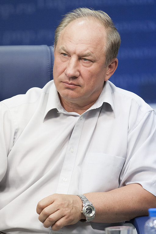 Первый заместитель председателя комитета Государственной Думы по делам национальностей Валерий Рашкин