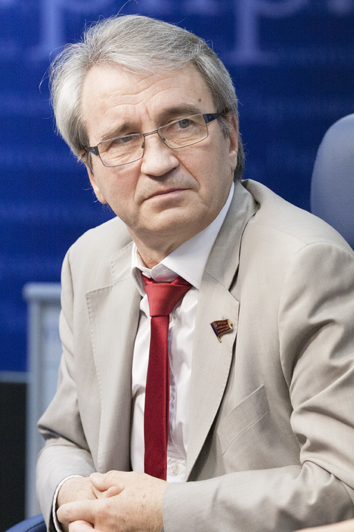 Член комитета Государственной Думы по вопросам собственности Владимир Родин