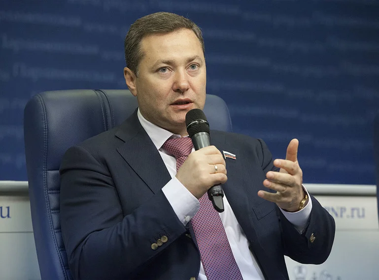 Первый заместитель председателя комитета Госдумы по конституционному законодательству и государственному строительству, член фракции «Справедливая Россия» Александр Агеев